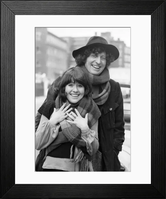 Framed Print : Doctor Who, actor Tom Baker - the 4th Doctor - pictured with assistants Sarah Jane Smith Framed Print : Doctor Who, actor Tom Baker - the 4th Doctor - pictured with assistants Sarah Jane Smith