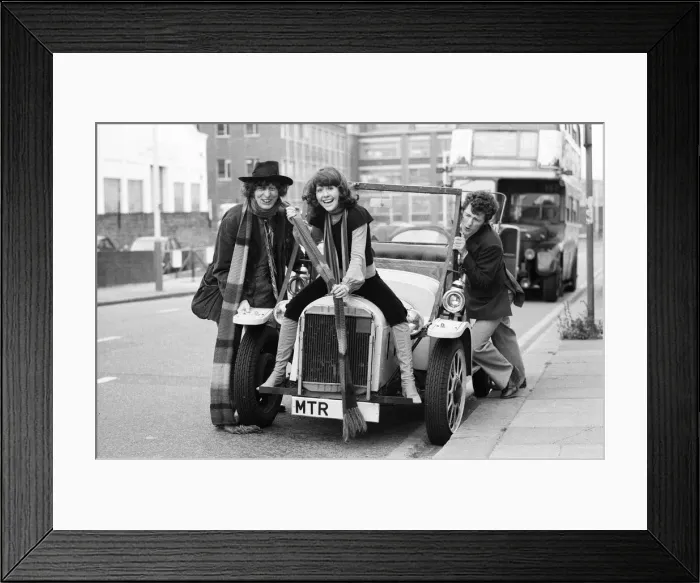 Framed Print : Doctor Who, actor Tom Baker - the 4th Doctor - pictured with assistants Sarah Jane Smith Framed Print : Doctor Who, actor Tom Baker - the 4th Doctor - pictured with assistants Sarah Jane Smith