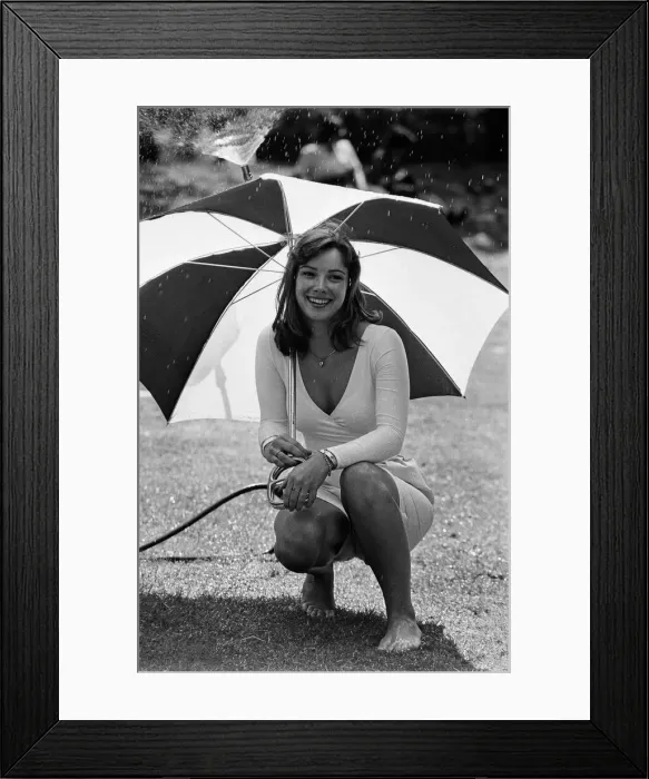Framed Print : Nicola Bryant, actress, who will star in Doctor Who, as his - 25th - assistant Peri Framed Print : Nicola Bryant, actress, who will star in Doctor Who, as his - 25th - assistant Peri