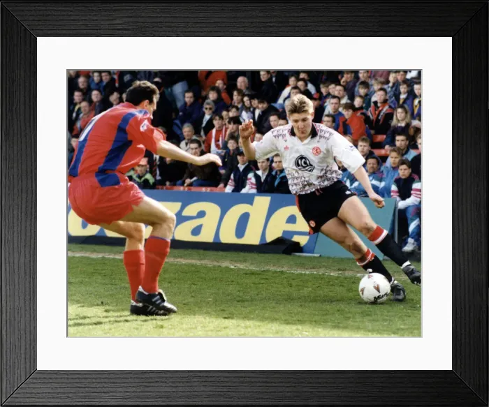 Framed Print : Jamie Pollock on the wing, Boro v Crystal Palace, Selhurst Park, 12th April 1993