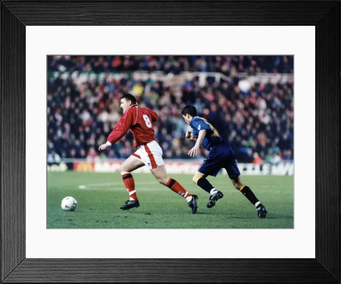 Framed Print : Jamie Pollock tries a run, Middlesbrough FC v Wimbledon. FA Cup match at the Riverside Framed Print : Jamie Pollock tries a run, Middlesbrough FC v Wimbledon. FA Cup match at the Riverside