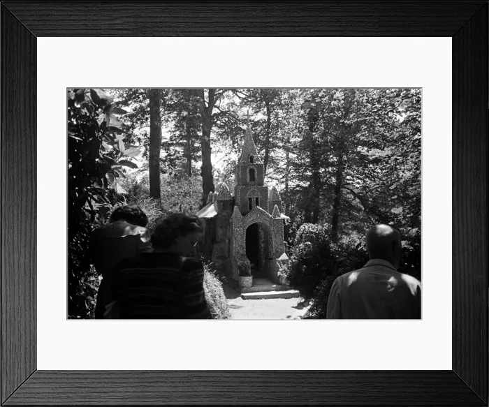 Framed Print : Visitors to The Little Chapel, Les Vauxbelets, St Andrews, Guernsey Framed Print : Visitors to The Little Chapel, Les Vauxbelets, St Andrews, Guernsey