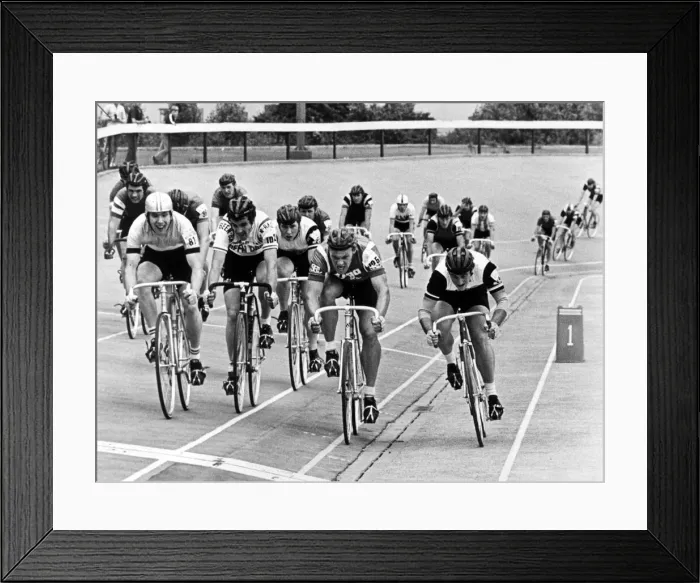 Framed Print : Cycle Racing at Clairville Stadium, Middlesbrough. 11th August 1977