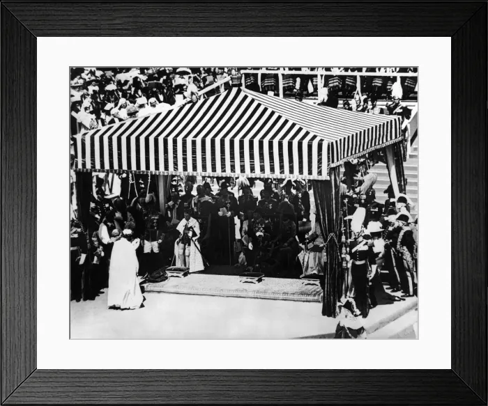 Framed Print : King Edward VIII - Abdicated 10 December 1936 then became the Duke of Windsor