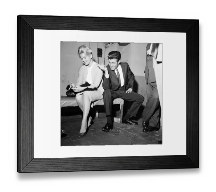 Framed Print : Vince Taylor, Roll & Roll Singer, and wife Perrin Lewis, 3rd January 1961