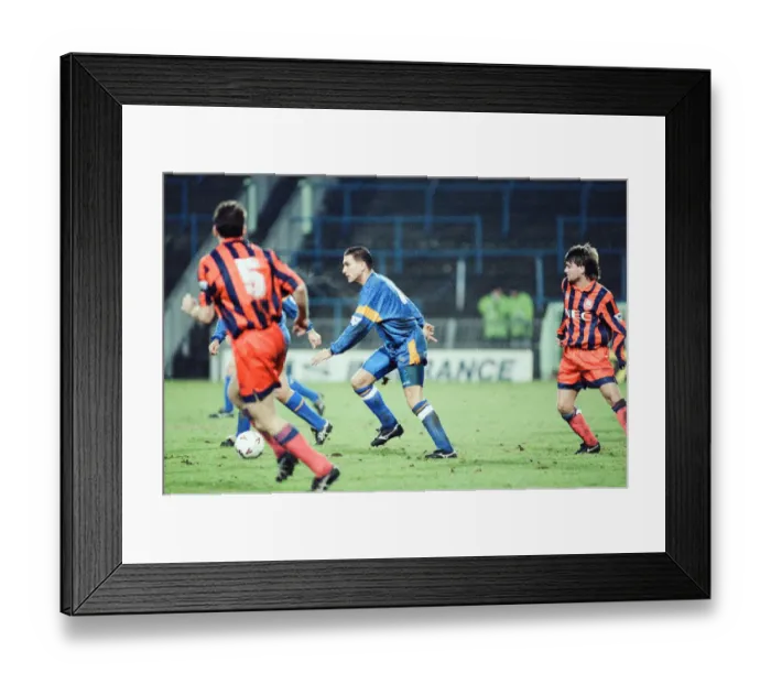 Framed Print : Wimbledon 1-3 Everton, League match at Selhurst Park, Tuesday 26th January 1993