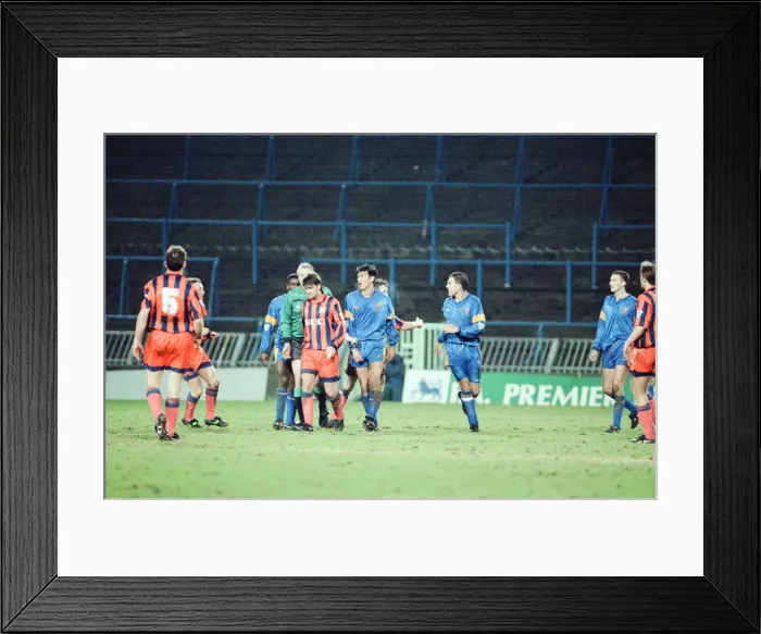Framed Print : Wimbledon 1-3 Everton, League match at Selhurst Park, Tuesday 26th January 1993