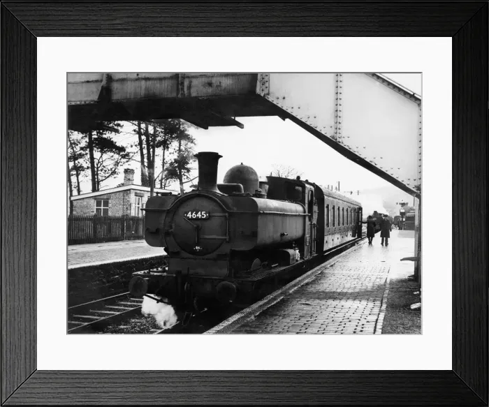 Framed Print : A passenger train leaving Bala Station on the Bala-Blaenau Ffestiniog line Framed Print : A passenger train leaving Bala Station on the Bala-Blaenau Ffestiniog line