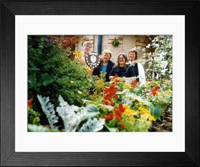 Framed Print : Members of Saltburn Residents and Britain in Bloom Committees with the new Lens Sanders Framed Print : Members of Saltburn Residents and Britain in Bloom Committees with the new Lens Sanders