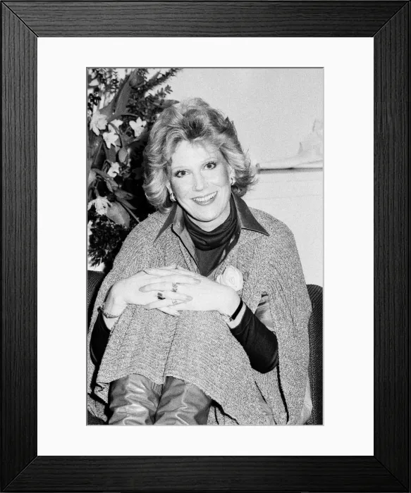 Framed Print : Singer Dusty Springfield pictured a t a photocall at the Savoy Hotel in London Framed Print : Singer Dusty Springfield pictured a t a photocall at the Savoy Hotel in London