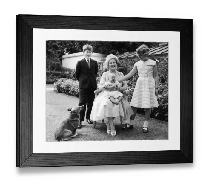 Framed Print : The Queen Mother with her grandchildren in the garden at Clarence House