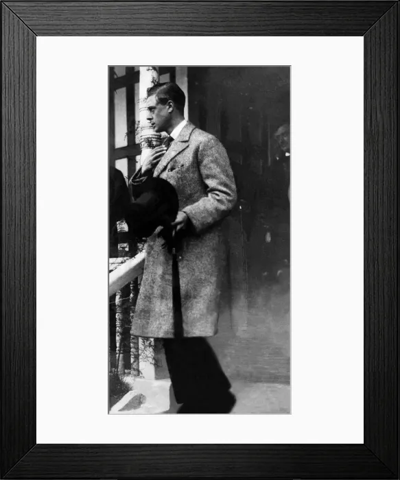 Framed Print : King Edward VIII - Abdicated 10 December 1936 then became the Duke of Windsor Framed Print : King Edward VIII - Abdicated 10 December 1936 then became the Duke of Windsor