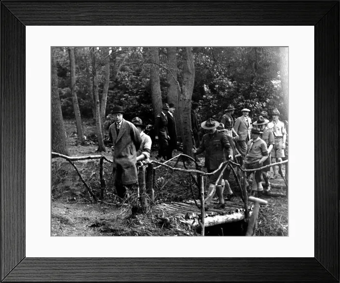 Framed Print : King Edward VIII - Abdicated 10 December 1936 then became the Duke of Windsor Framed Print : King Edward VIII - Abdicated 10 December 1936 then became the Duke of Windsor
