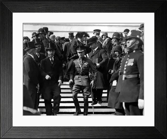 Framed Print : King Edward VIII - Abdicated 10 December 1936 then became the Duke of Windsor