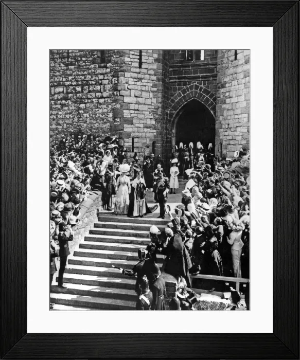 Framed Print : King Edward VIII - Abdicated 10 December 1936 then became the Duke of Windsor Framed Print : King Edward VIII - Abdicated 10 December 1936 then became the Duke of Windsor