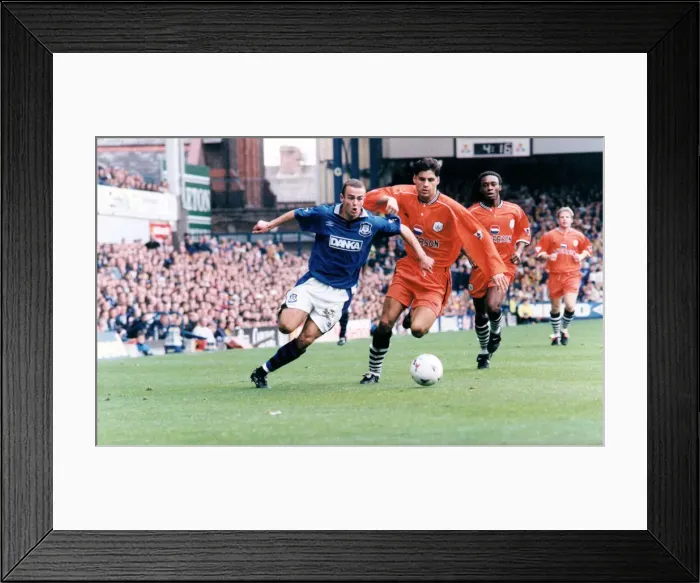 Framed Print : Michael Branch of Everton in action against Sheffield Wednesday Framed Print : Michael Branch of Everton in action against Sheffield Wednesday