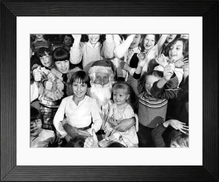 Framed Print : Father Christmas at East Kilbride youth club. Santa, Archie McGibbon