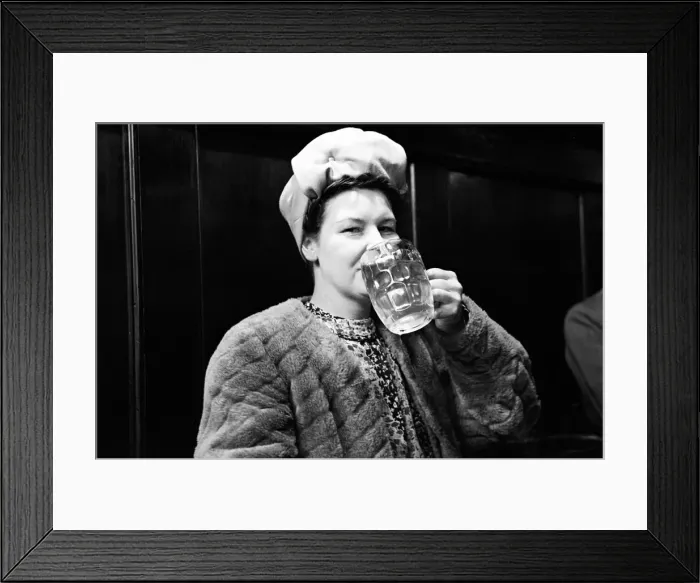 Framed Print : Customers and staff at the Cider House on Harrow Road, London. Circa 1946 Framed Print : Customers and staff at the Cider House on Harrow Road, London. Circa 1946