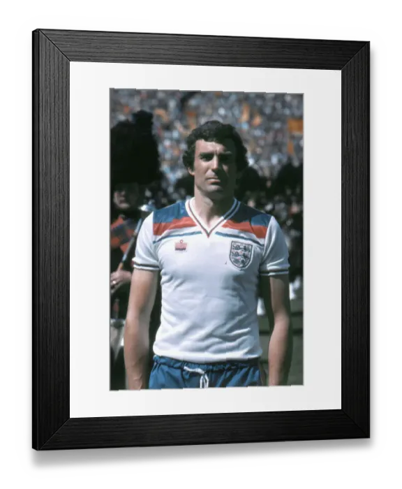 Framed Print : Scotland 0-2 England, International match, British Home Championship Hampden