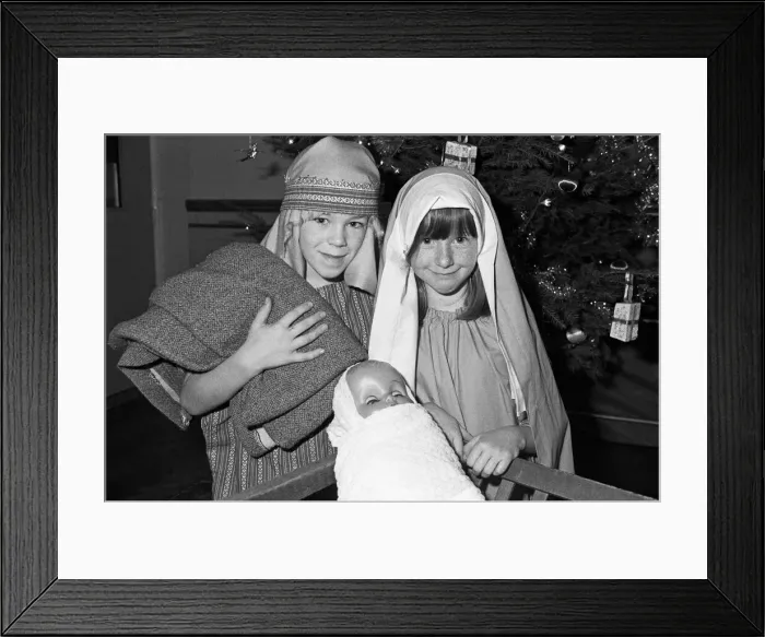 Framed Print : Hopton First and Nursery school nativity - picture of Mary and Joseph and baby Jesus Framed Print : Hopton First and Nursery school nativity - picture of Mary and Joseph and baby Jesus