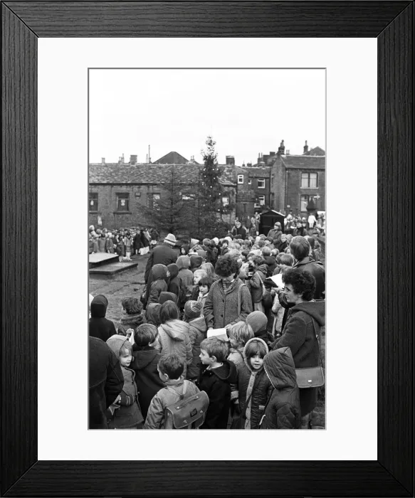 Framed Print : Meltham Christmas Lights turn on, Children of Meltham and Helme School Framed Print : Meltham Christmas Lights turn on, Children of Meltham and Helme School
