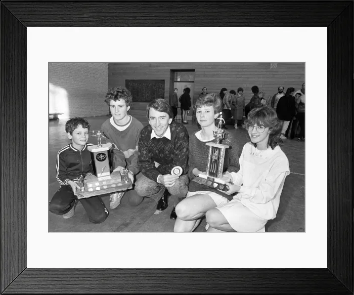 Framed Print : Krypton Factor host Gordon Burns presents Kirklessa Junior Badminton Open tournament Framed Print : Krypton Factor host Gordon Burns presents Kirklessa Junior Badminton Open tournament