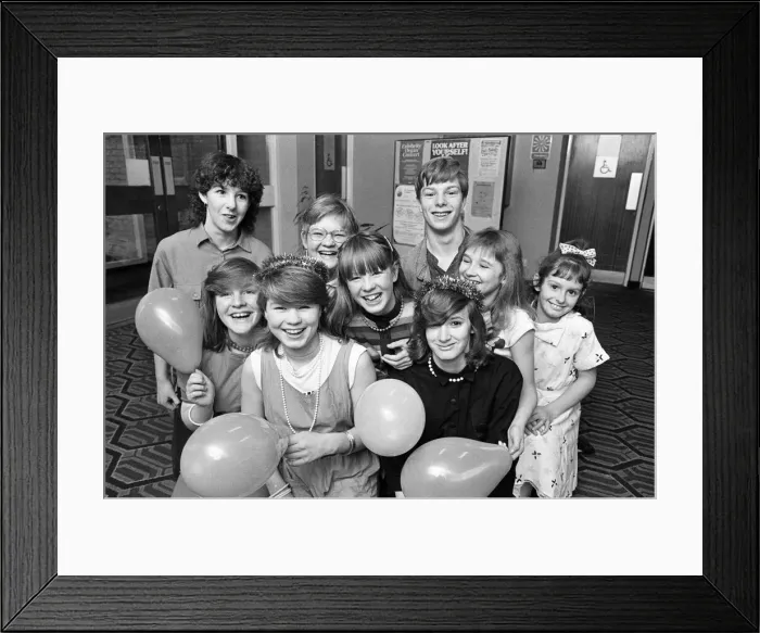 Framed Print : Young Foresters, Independent Order of Foresters Christmas party at Colne Valley Leisure Framed Print : Young Foresters, Independent Order of Foresters Christmas party at Colne Valley Leisure