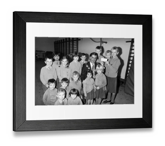 Framed Print : Pupils from Mount School Edgerton, who have raised 160 pounds for the Kirklees Mayor Framed Print : Pupils from Mount School Edgerton, who have raised 160 pounds for the Kirklees Mayor