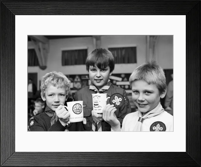 Framed Print : Holme Valley Cubs with commemorative mugs celebrating 65 years of scouting in the Holme