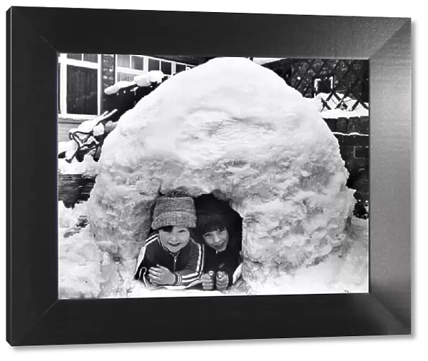 Little Eskimos, Franz Wheldon aged 7 and Mark Hogarth aged 4