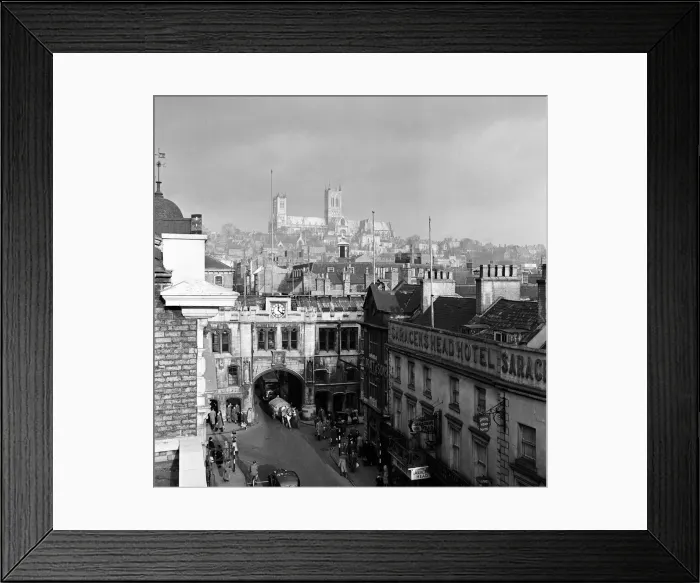 Framed Print : Stonebow Arch in Lincoln. Lincolnshire. 8th January 1953