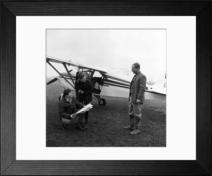 Framed Print : Mrs Diana Freeman from Headcorn, Kent says goodbye to her children Jamie Framed Print : Mrs Diana Freeman from Headcorn, Kent says goodbye to her children Jamie
