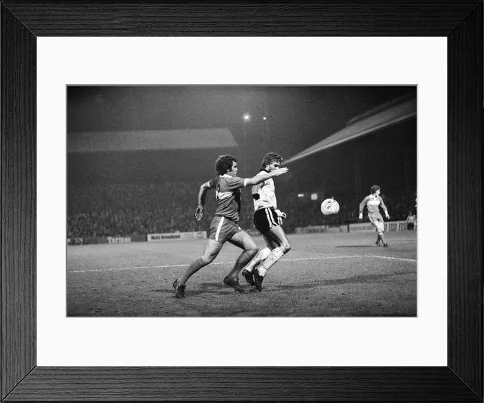 Framed Print : Fulham 0-0 Middlesbrough, Anglo Scottish Cup Final, 2nd Leg at Craven Cottage Framed Print : Fulham 0-0 Middlesbrough, Anglo Scottish Cup Final, 2nd Leg at Craven Cottage