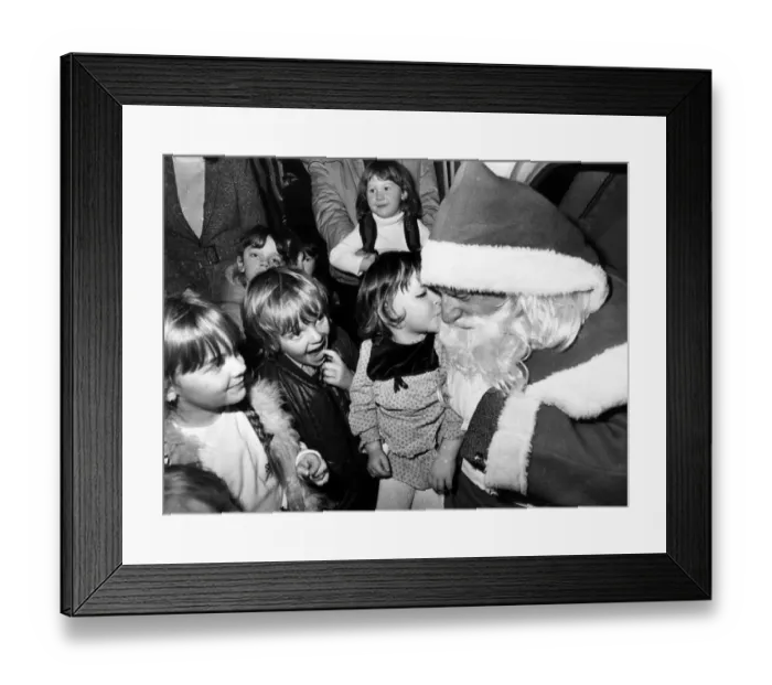 Framed Print : Santas Grotto, Howells Department Store, St Mary Street in Cardiff, Wales