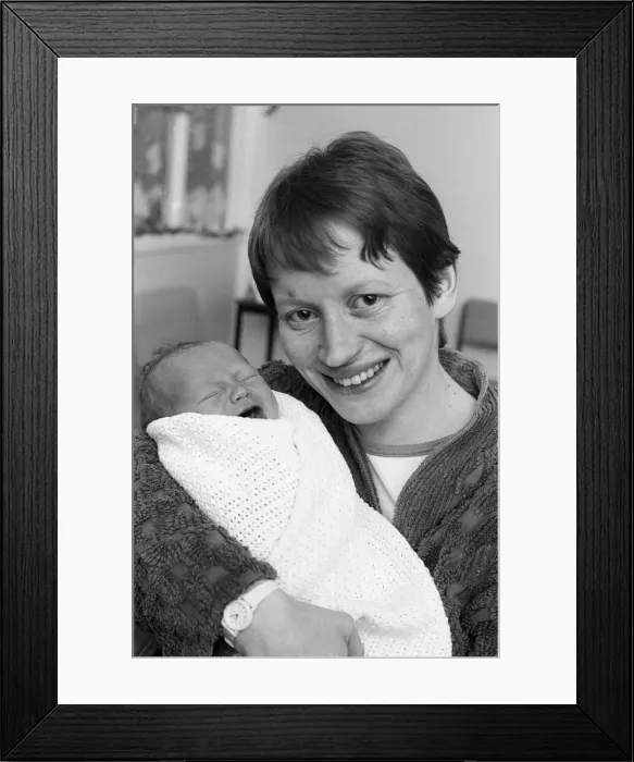 Framed Print : New Year Babies at Huddersfield Royal Infirmary, 2nd January 1989 Framed Print : New Year Babies at Huddersfield Royal Infirmary, 2nd January 1989