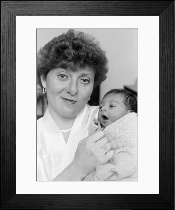 Framed Print : New Year Babies at Huddersfield Royal Infirmary, 2nd January 1989 Framed Print : New Year Babies at Huddersfield Royal Infirmary, 2nd January 1989