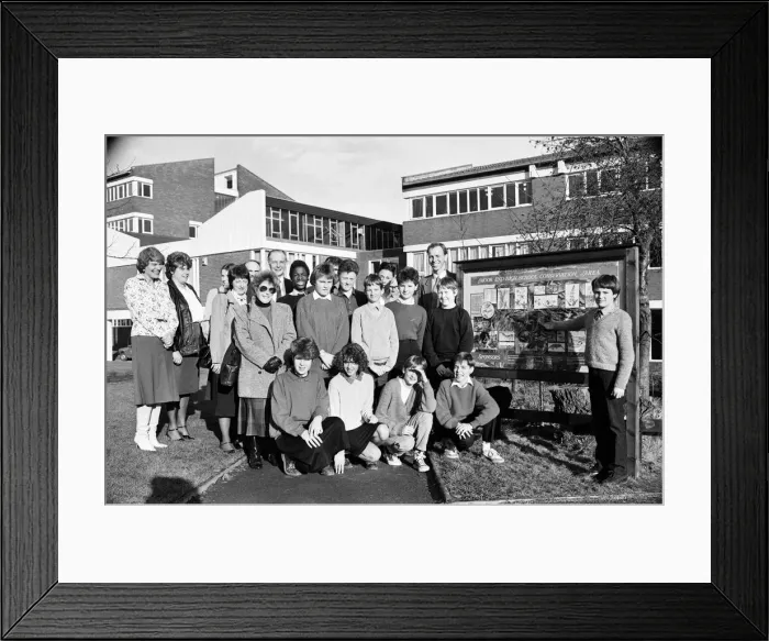 Framed Print : Pupils from Moor End School, Crosland Moor, display their environmental projects Framed Print : Pupils from Moor End School, Crosland Moor, display their environmental projects