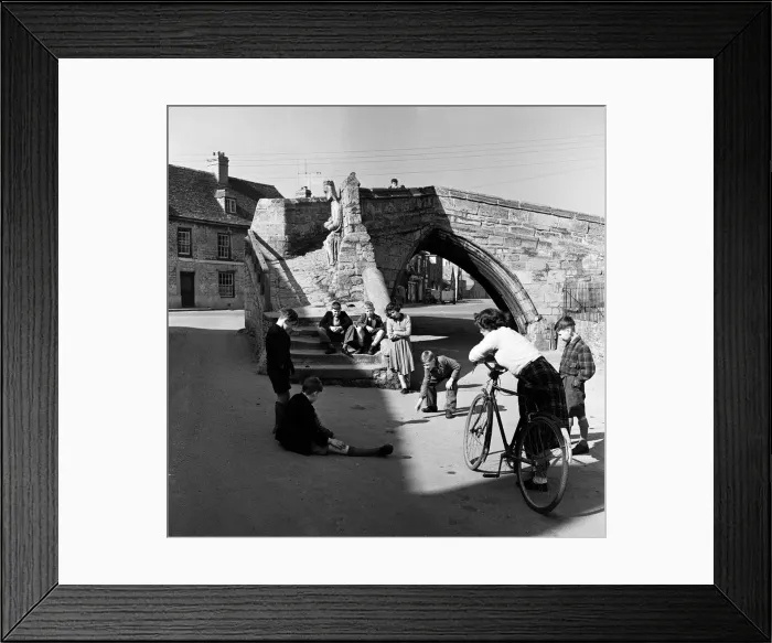 Framed Print : Trinity Bridge in Crowland, Lincolnshire. 2nd April 1953