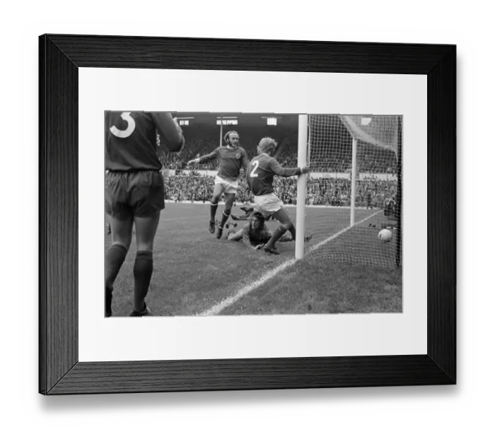 Framed Print : Leicester City 1-0 Liverpool, Charity Shield football match at Filbert Street Framed Print : Leicester City 1-0 Liverpool, Charity Shield football match at Filbert Street