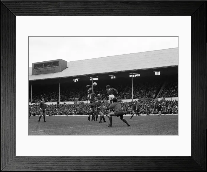 Framed Print : Leicester City 1-0 Liverpool, Charity Shield football match at Filbert Street Framed Print : Leicester City 1-0 Liverpool, Charity Shield football match at Filbert Street