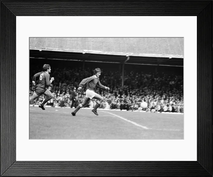 Framed Print : Leicester City 1-0 Liverpool, Charity Shield football match at Filbert Street