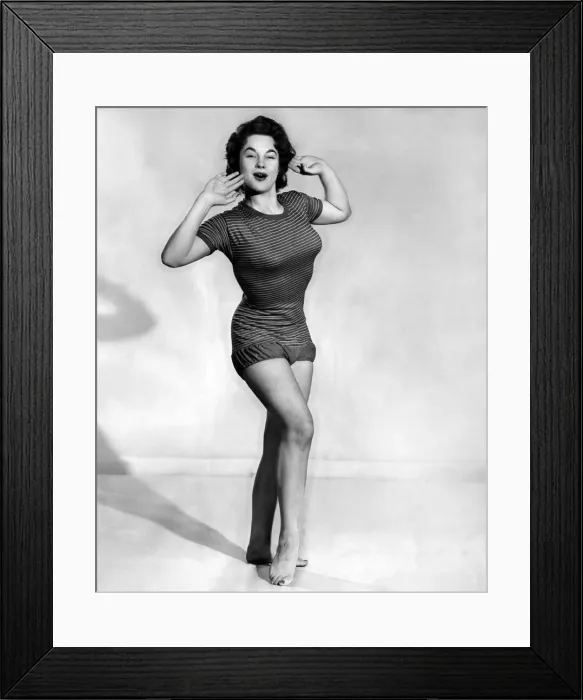Framed Print : A female fashion photograph from November 1954 Framed Print : A female fashion photograph from November 1954