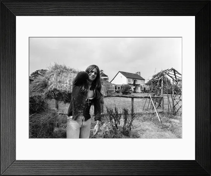 Framed Print : Black Sabbath lead singer Ozzy Osbourne at his Staffordshire home. 28th July 1976