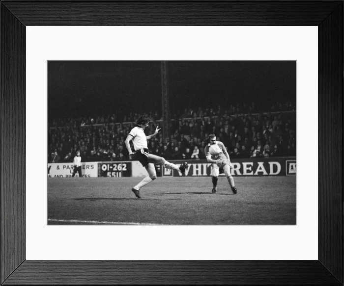 Framed Print : Fulham 0-0 Middlesbrough, Anglo Scottish Cup Final, 2nd Leg at Craven Cottage