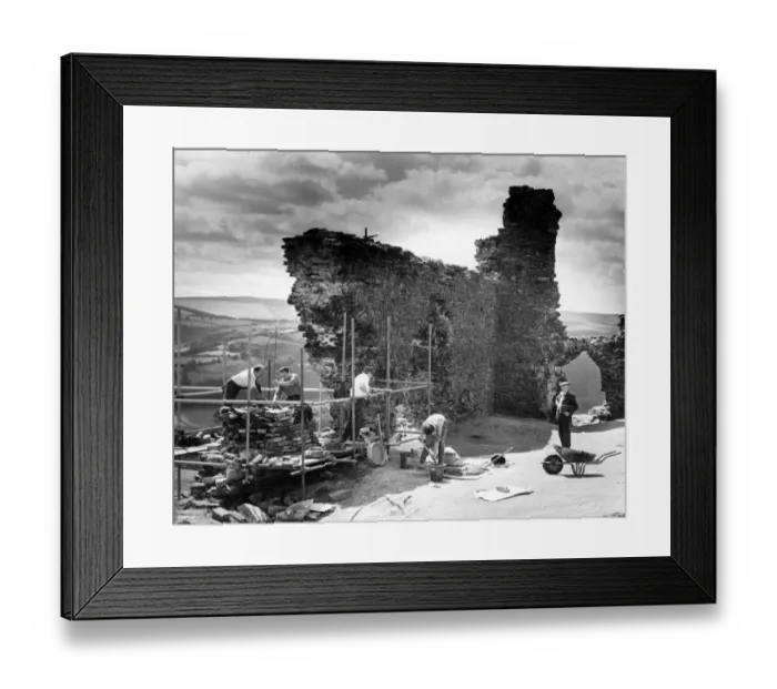 Framed Print : Dinas Bran Castle, a medieval castle standing high on a hill above the town of Llangollen Framed Print : Dinas Bran Castle, a medieval castle standing high on a hill above the town of Llangollen