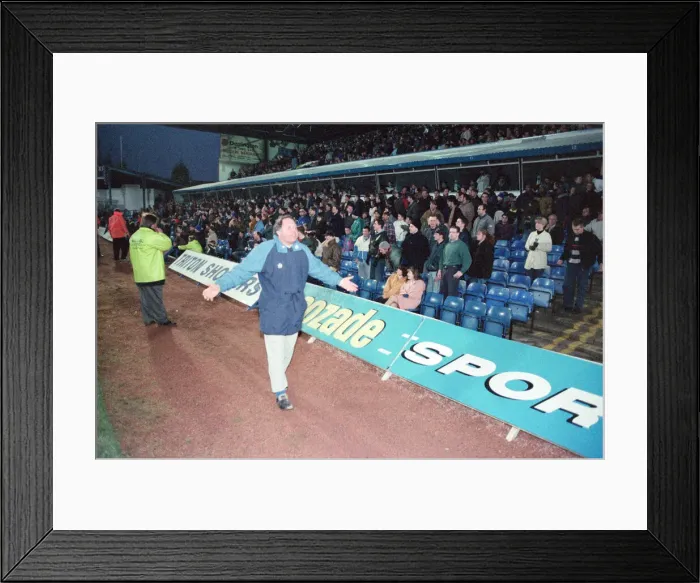 Framed Print : Birmingham City manager Barry Fry. Birmingham City v Kidderminster Harriers Framed Print : Birmingham City manager Barry Fry. Birmingham City v Kidderminster Harriers