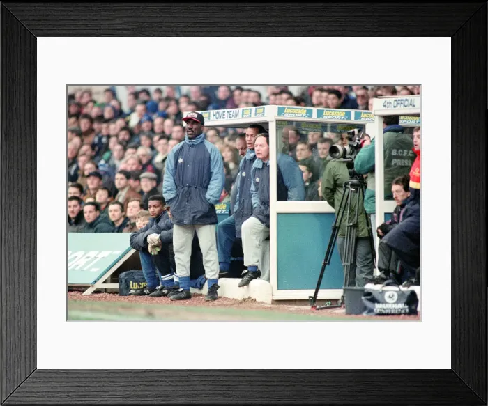 Framed Print : Birmingham City manager Barry Fry in the dugout. Birmingham City v Kidderminster Harriers Framed Print : Birmingham City manager Barry Fry in the dugout. Birmingham City v Kidderminster Harriers