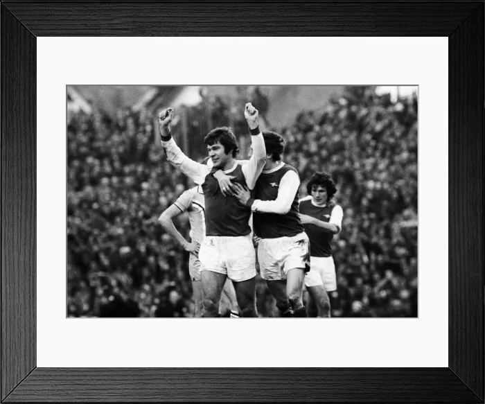 Framed Print : Arsenal 3-1 Coventry City, FA Cup match at Highbury, Saturday 29th January 1977 Framed Print : Arsenal 3-1 Coventry City, FA Cup match at Highbury, Saturday 29th January 1977