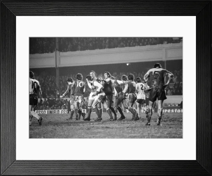 Framed Print : Arsenal 3-0 Coventry City, FA Cup Replay match at Highbury, Wednesday 29th January 1975 Framed Print : Arsenal 3-0 Coventry City, FA Cup Replay match at Highbury, Wednesday 29th January 1975