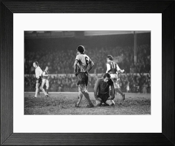 Framed Print : Arsenal 3-0 Coventry City, FA Cup Replay match at Highbury, Wednesday 29th January 1975